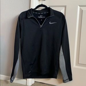 Nike Therma-Fit Black quarter zip!